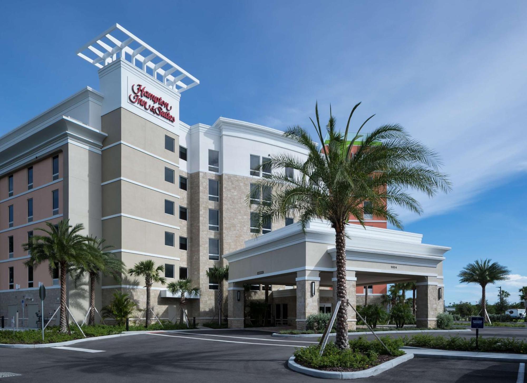Hampton Inn & Suites Cape Canaveral Cruise Port, Fl Eksteriør billede